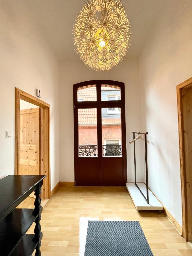 Charmante Ferienwohnung Mit Terrasse Im Herzen Von Norden Esterno foto